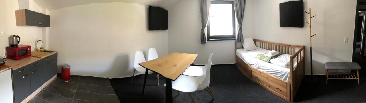 צל-אם-זי Landhaus Marlies Apartments מראה חיצוני תמונה