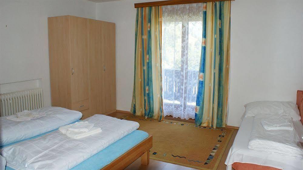 צל-אם-זי Landhaus Marlies Apartments מראה חיצוני תמונה